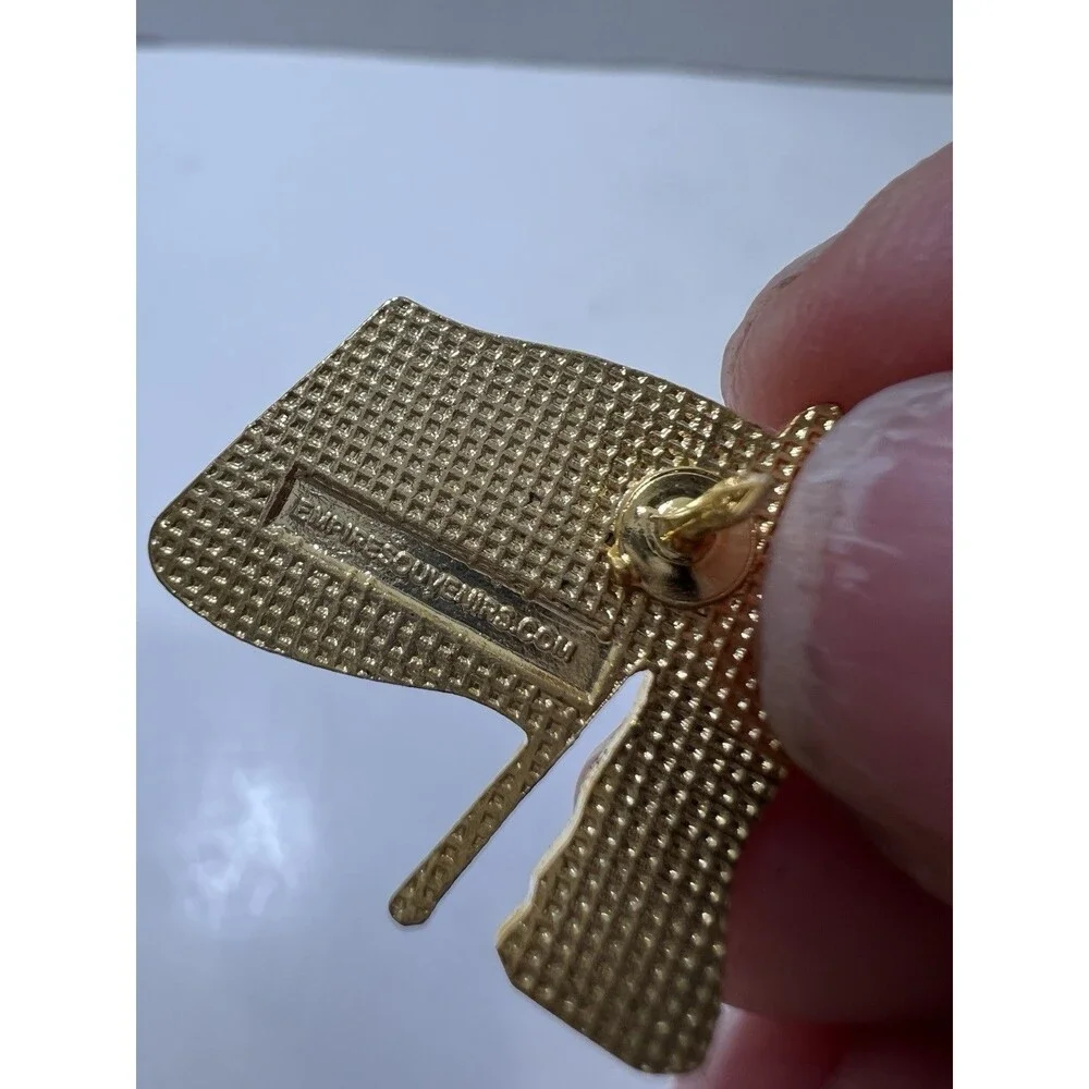 Vintage Statue of Liberty US U.S. Flag Lapel Pins USA America American Patriotic